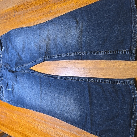 Arizona Jean Co Women 9 Average Bootcut Blue Denim White Wash Distressed Jeans - Picture 1 of 10